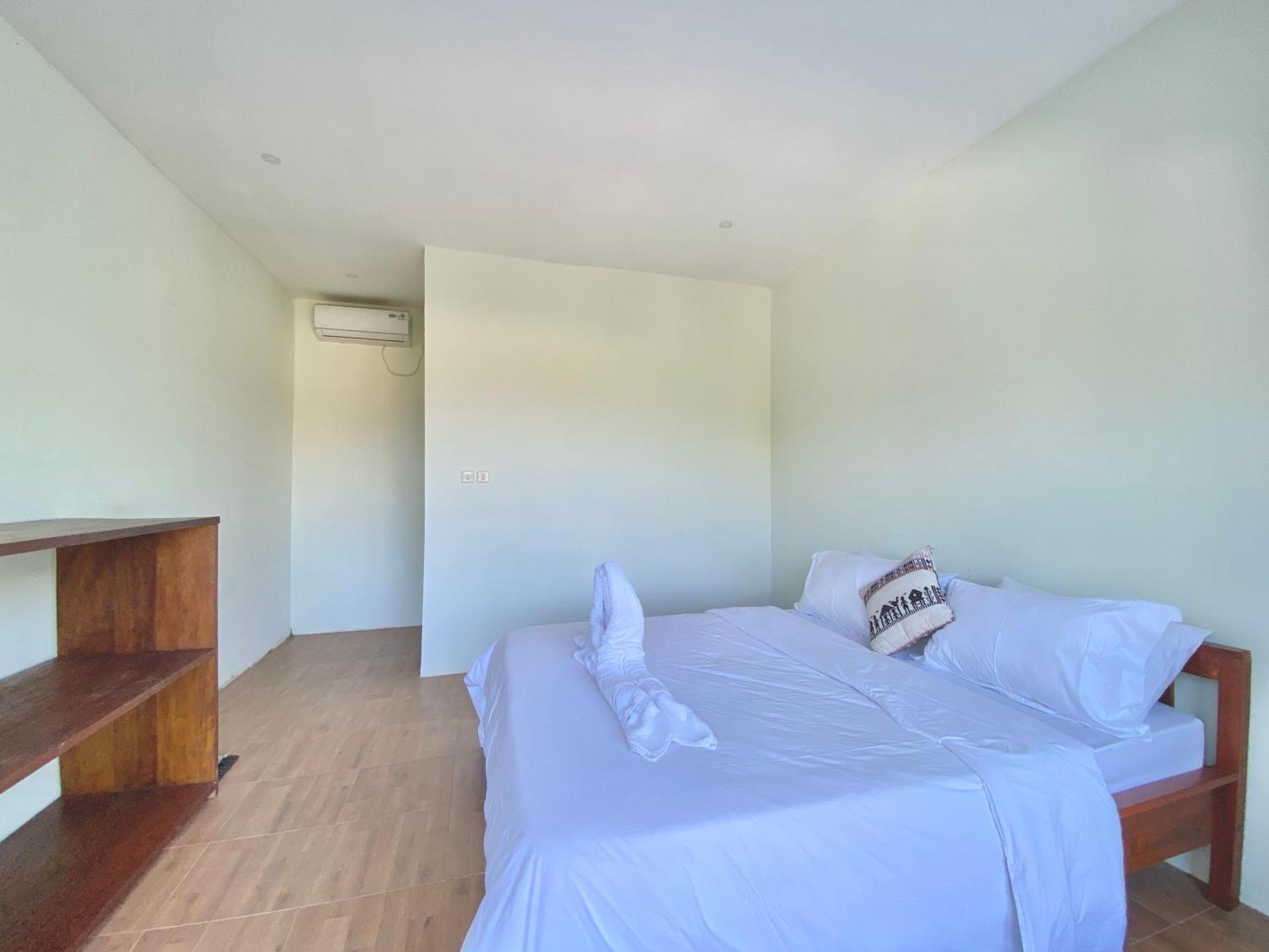 Ocean View Villas Kuta  Room photo